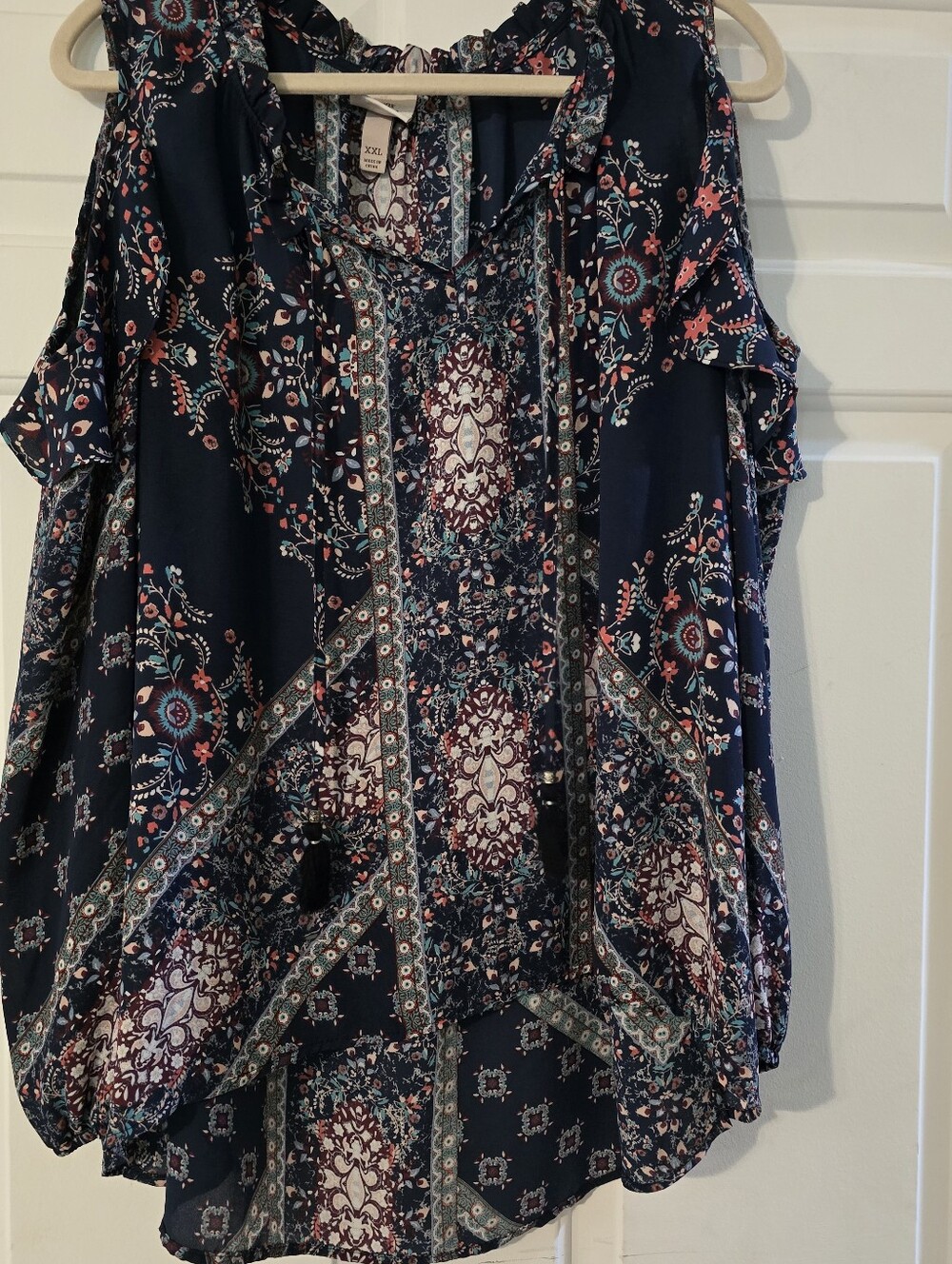 Knox Rose Navy Floral Cold-Shoulder Blouse with Pink Accents